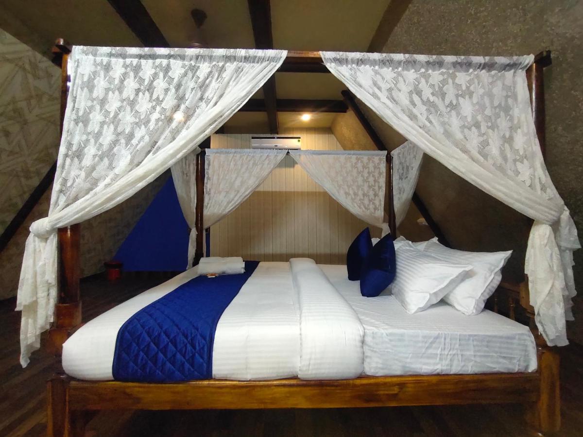 Pv Cottages - Serenity Beach Puducherry Buitenkant foto