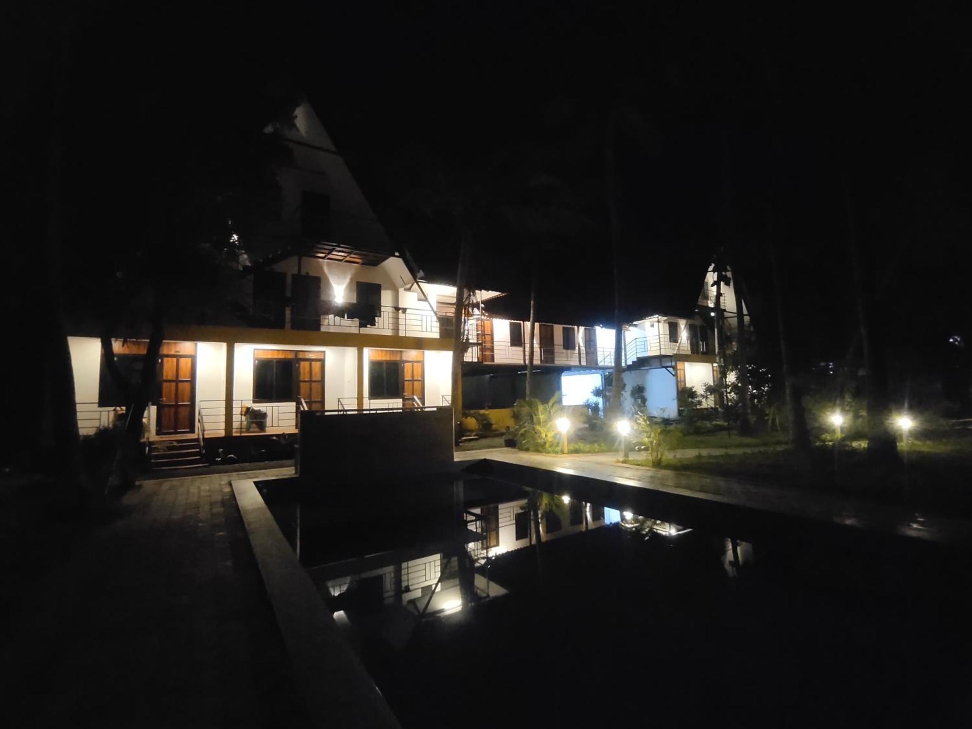 Pv Cottages - Serenity Beach Puducherry Buitenkant foto
